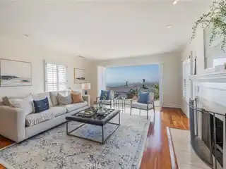 Coastal Sanctuary in the Hollywood Riviera