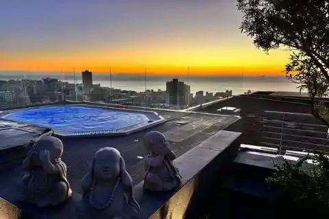 Luxury Penthouse with Rooftop Terrace