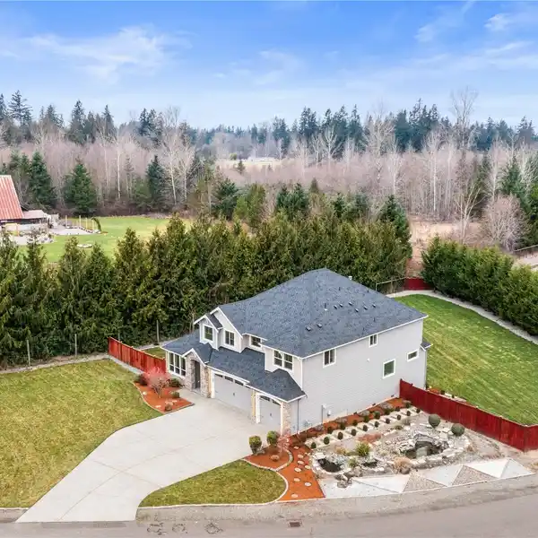 GORGEOUS HOME IN GATED COUNTRY CREEK ESTATES
