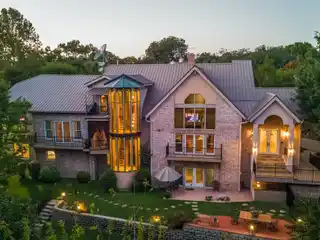 Slice of Texas Hill Country in the Heart of Lakewood
