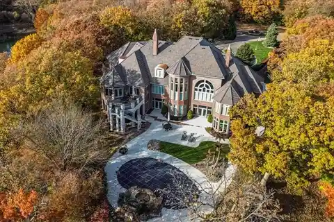 Meticulously Designed Luxury Lakefront Residence