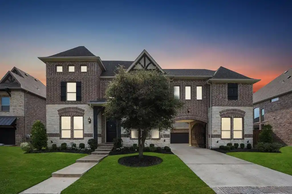 Elegance with Functionality and Comfort