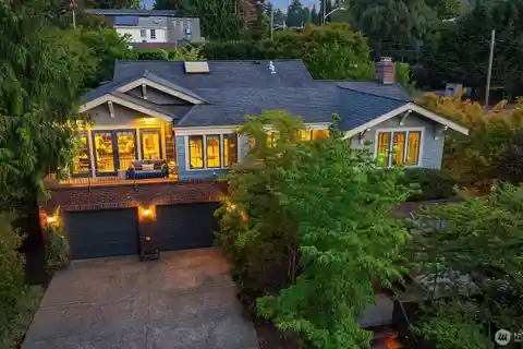 Elegant Craftsman-Style Home in Madison Park