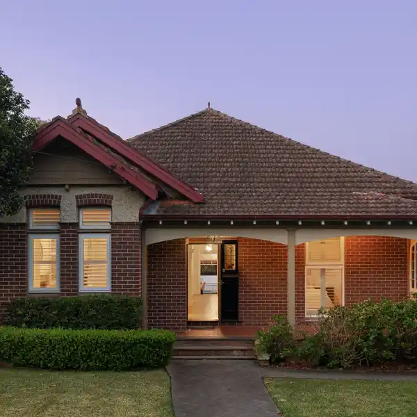 ARCHITECTURALLY REIMAGINED FULL-BRICK RESIDENCE