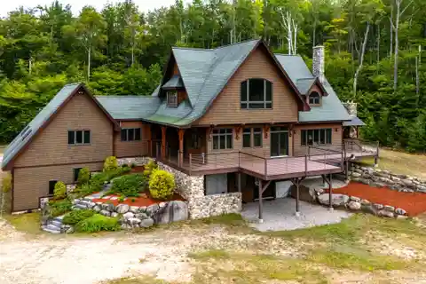 Five-Acre Gorham Retreat