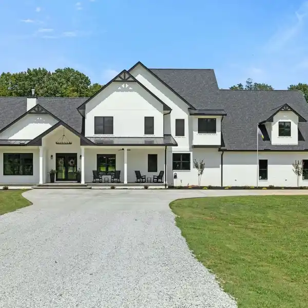 CUSTOM-BUILT MASTERPIECE