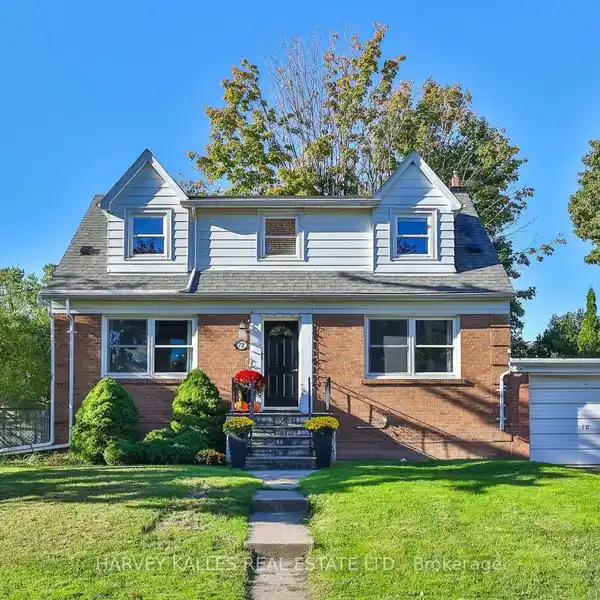 BEAUTIFULLY RENOVATED DETACHED HOME IN THE HEART OF WILLOWDALE EAST