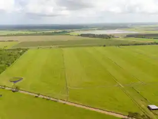 Expansive and Versatile Acreage