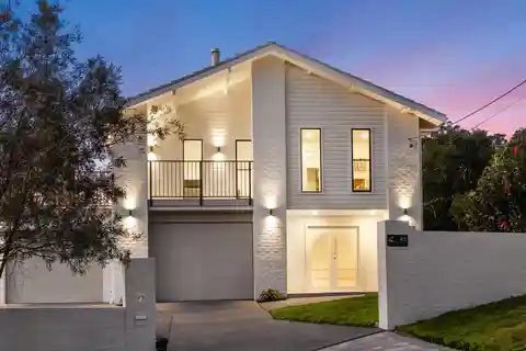 Stunningly Transformed Residence