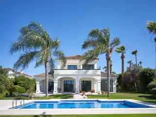 Absolutely Divine Villa with Cutting-Edge Technology