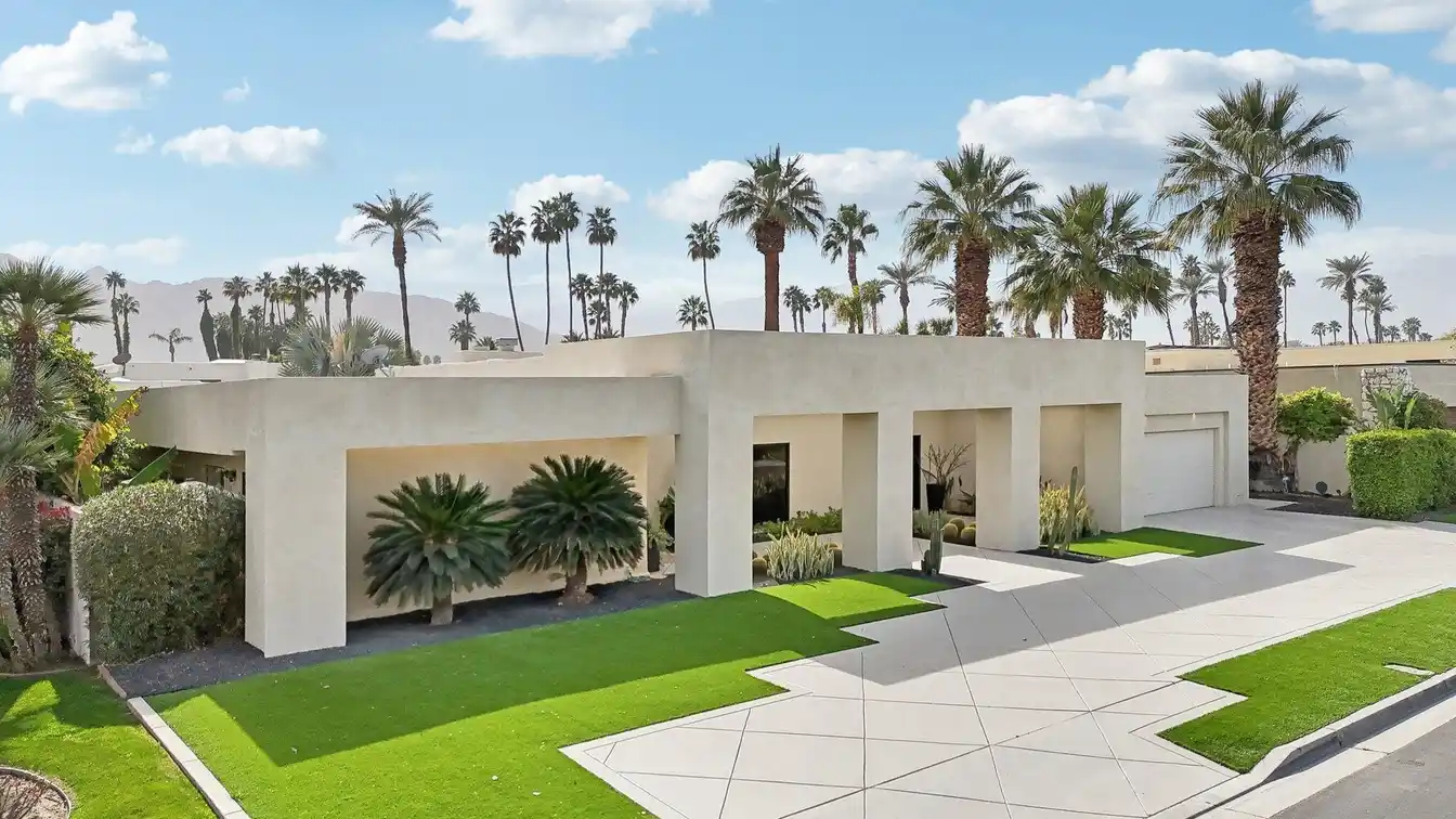 Stunning 1973 Mid-century Contemporary Home