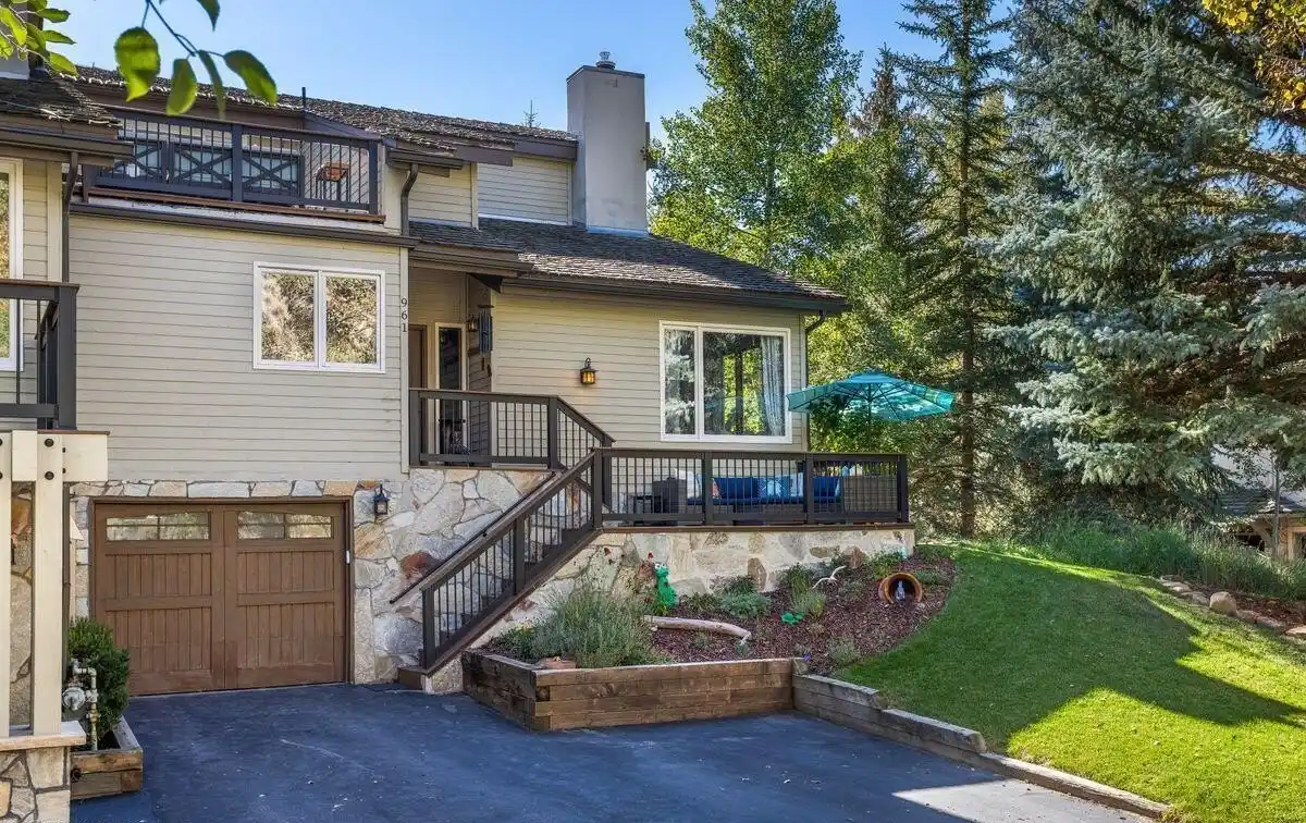Thoughtfully Designed Duplex with an Ideal Plan
