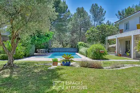 Architect-designed Villa in Dominant Position