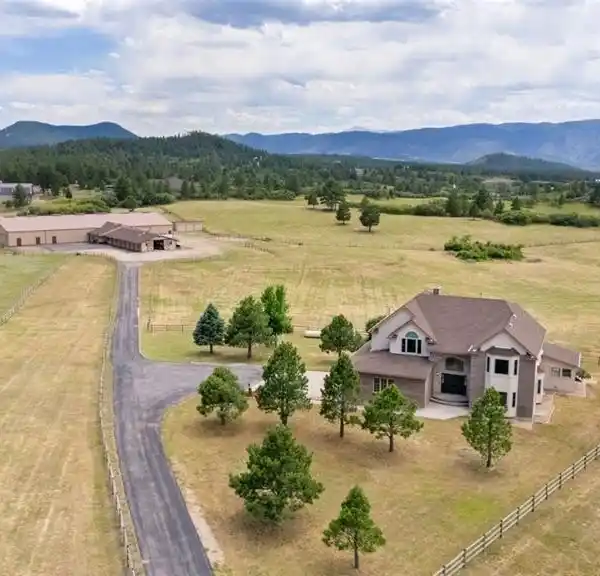 UNPARALLELED EQUESTRIAN ESTATE
