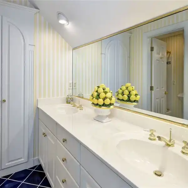 STUNNING GOVERNOR’S LAND HOME WITH PRIVATE MARINA
