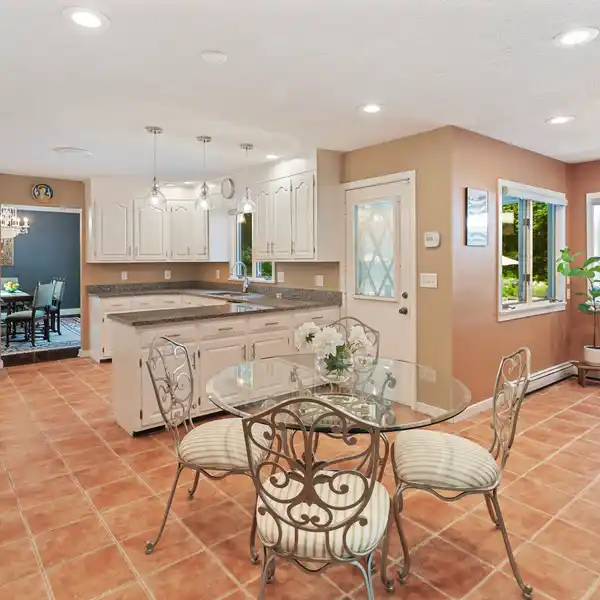 TASHUA TUDOR RETREAT WITH SALTWATER POOL