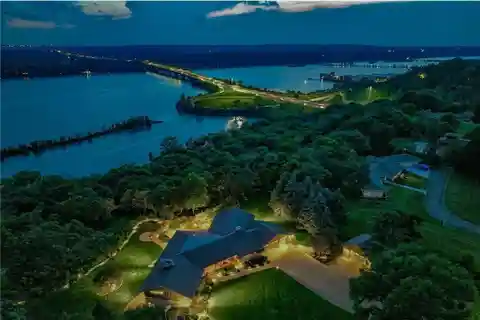 Luxury Hudson Home with Sweeping St. Croix Views