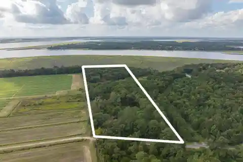 Eight Acres for Your Dream Home