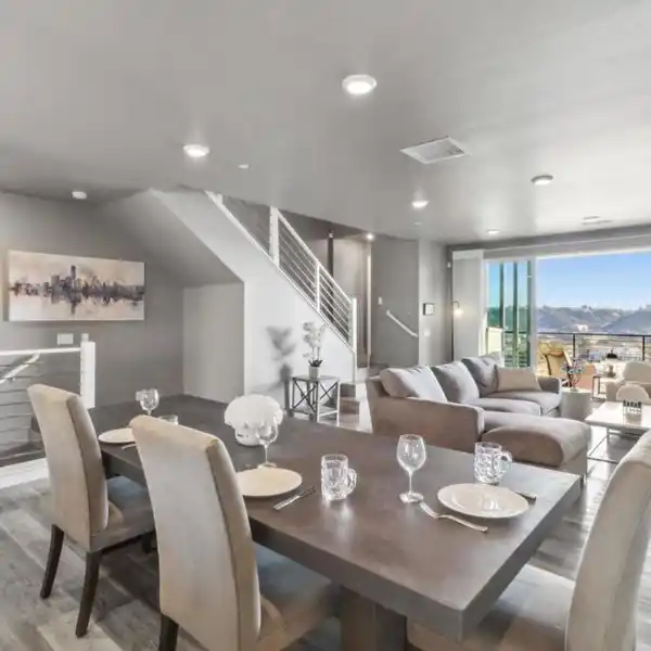 UPSCALE LIVING IN CIVITA