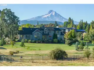 Tranquil Countryside Oasis
