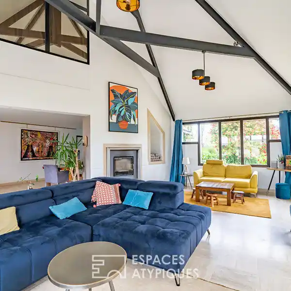 SEASIDE LIVING STEPS TO SANDY BEACH