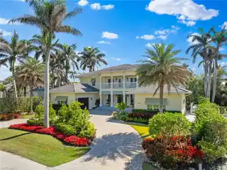 Timeless Southern Charm with Modern Luxury