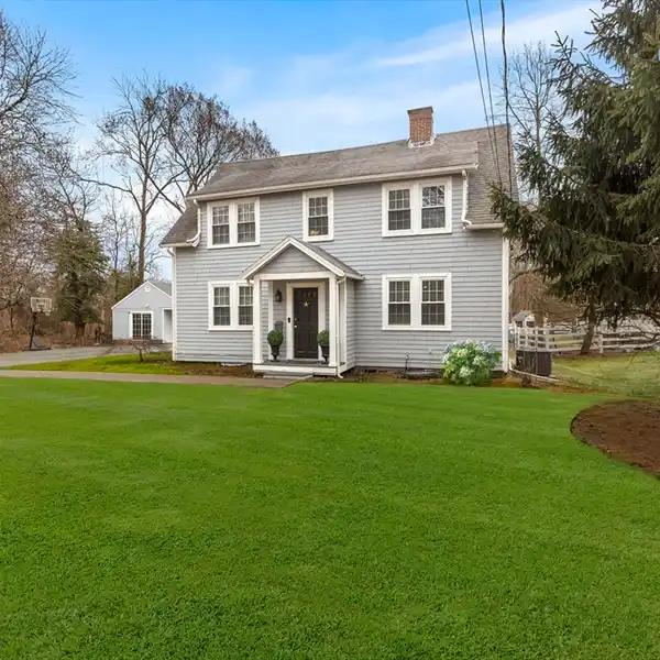 TURNKEY COLONIAL WITH TIMELESS APPEAL