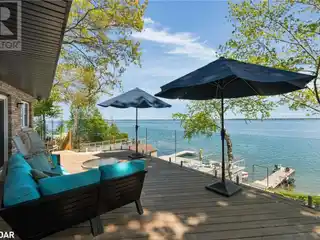 Exceptional Waterfront Retreat