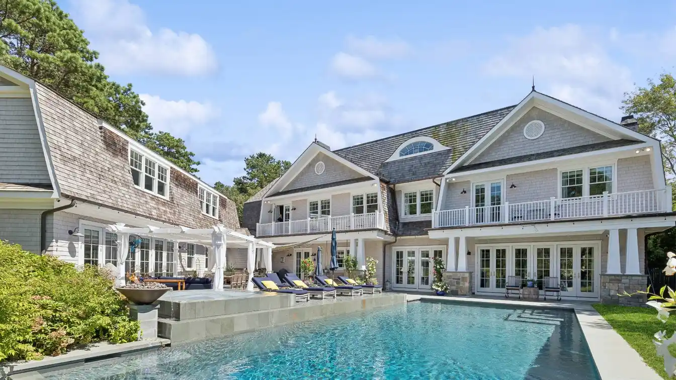 Tour De Force East Hampton Estate