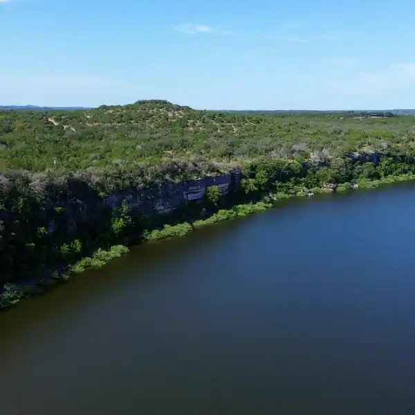 RESORT RANCH OF LAKE TRAVIS