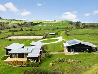 Immaculate Property with a Self-Sufficient Edge