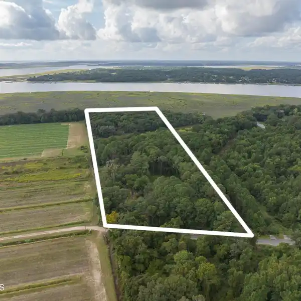 Land