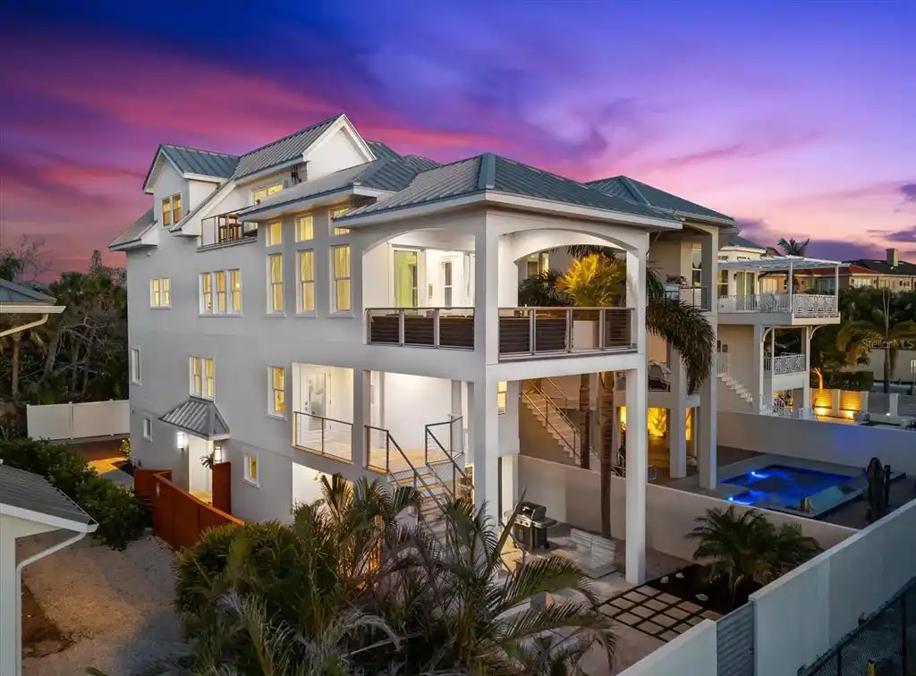 The Perfect Siesta Key Escape