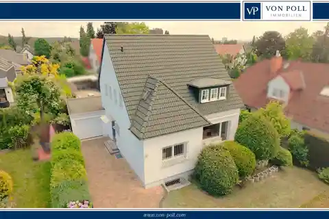 Detached Single-Family House in a Prime Residential Area Near Tannenwald