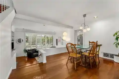 Delightful Newport Crest Townhome