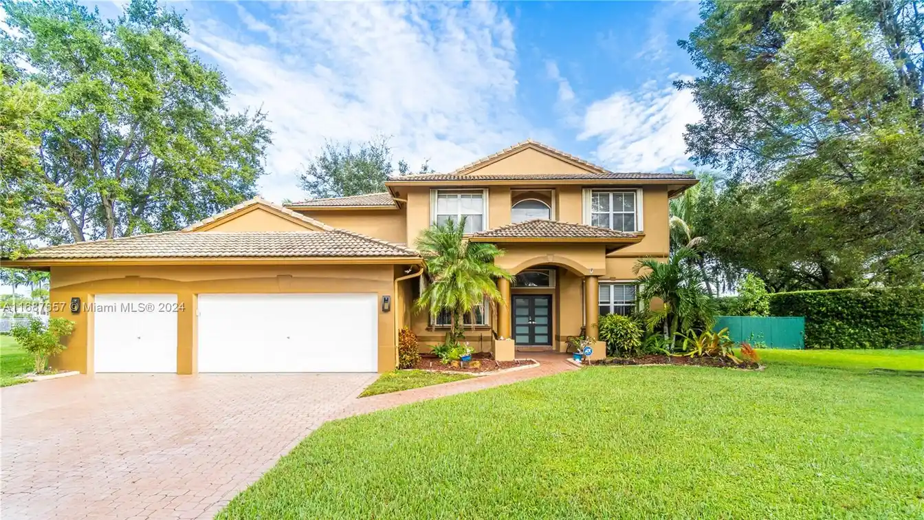 Rare Opportunity in the Enclave at Hawkes Bluff