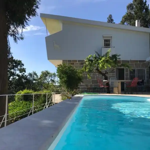 EXTENSIVELY RENOVATED EXCLUSIVE VILLA