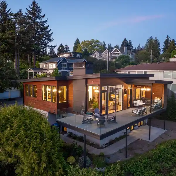 EXCEPTIONAL MODERN PROPERTY WITH PANORAMIC VIEWS