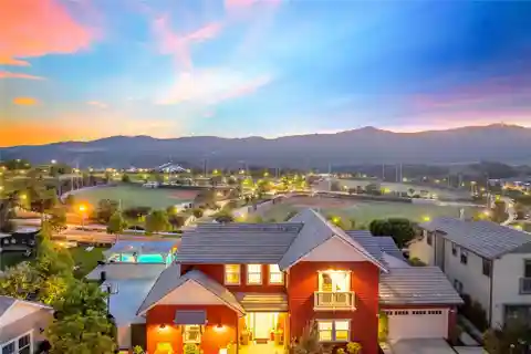 Architectural Masterpiece in the Exclusive Topaz Enclave