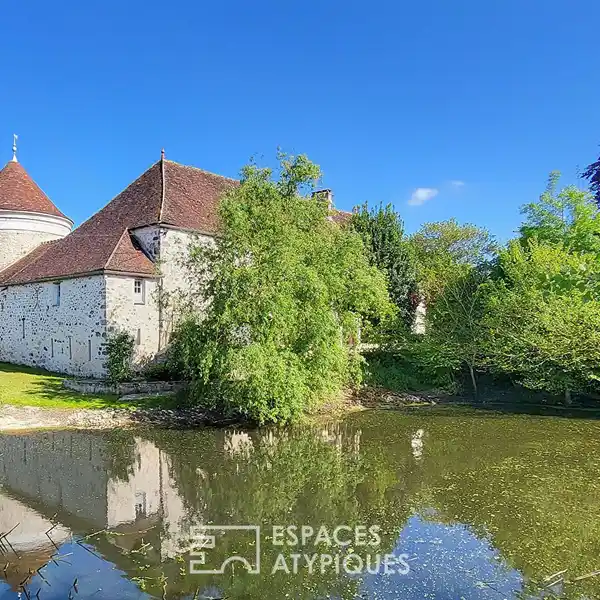 AUTHENTIC FRENCH FARMHOUSE WITH EXPANSIVE GARDEN