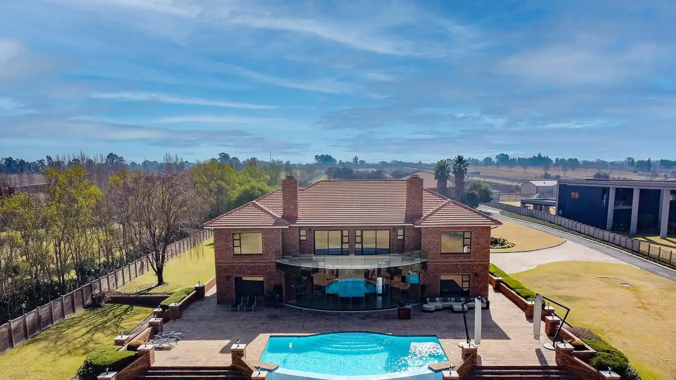 The Epitome of Waterfront Living at the Vaals Millionaire Mile