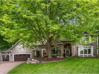 Sophisticated Comfort in a Vibrant Community