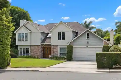 Spacious Point Loma Retreat Near Waterfront