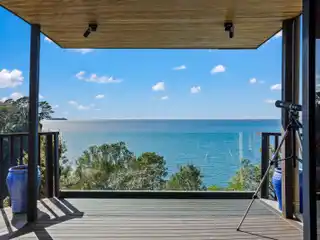 Waterfront Lifestyle on Hibiscus Coast Highway