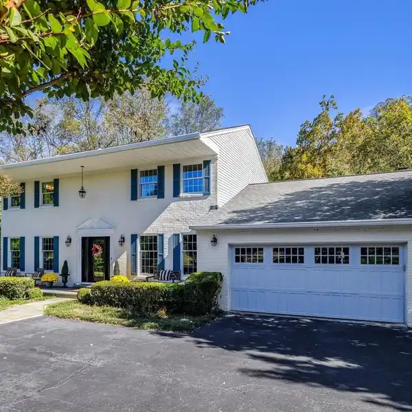 PRIVATE COLONIAL RETREAT WITH SUNROOM AND FIRE PIT
