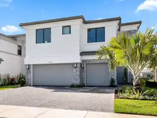 Beautiful Residence in Prestigious Lotus Palm