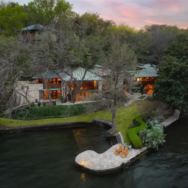 REMARKABLE LAKE AUSTIN ESTATE