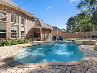 Designer Updated Estate on the Nature Trail Conservancy Greenbelt