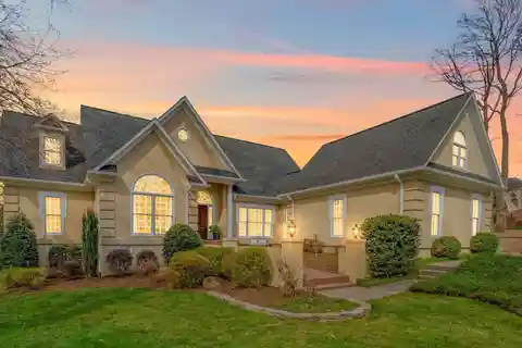 Amazing Golf Course Home in the Gated Cramer Mountain Community