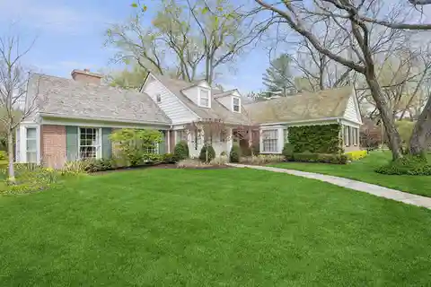 Expansive Home in an Idyllic Setting